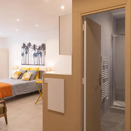 Superbe Studio Avec Terrasse A 5min A Pied Du Palais Apartment